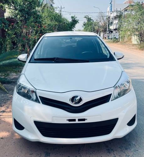 Toyota vitz ឡានក្រដាសពន្ធ តម្លៃក្រោមទីផ្សារ យកលុយបង់ធនាគារ
