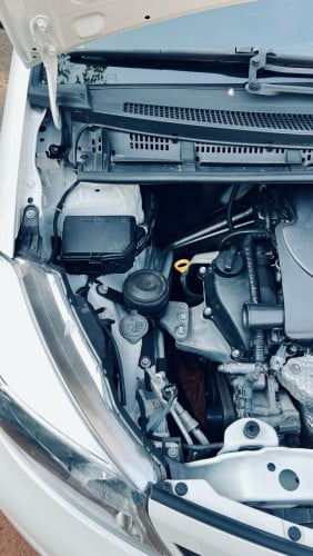 Toyota vitz ឡានក្រដាសពន្ធ តម្លៃក្រោមទីផ្សារ យកលុយបង់ធនាគារ