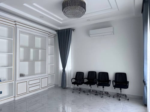 Twin Villa for rent in Borey New Elite park 2 price 1300$ negotiable full furnish