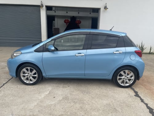 Vitz 2015 Full Option