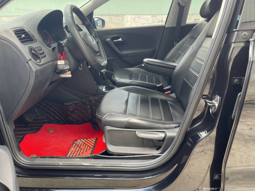 Volkswagen Year2017 Vento V4 1.6