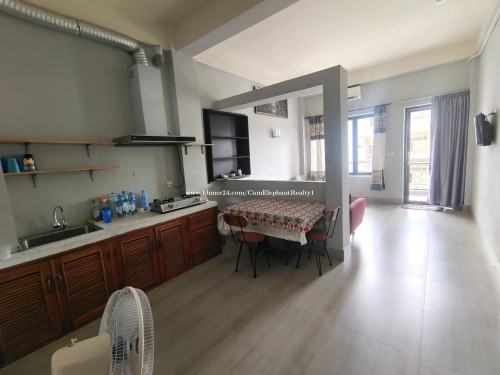 Western 1Bedroom Apartment Big Unit near BKK1