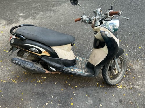 Yamaha fino year 2012 មានពន្ធ