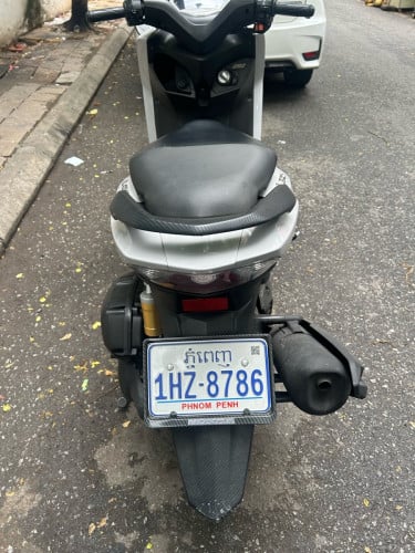 Yamaha Lexi 125cc ស្មាតឃី មានពន្ធ