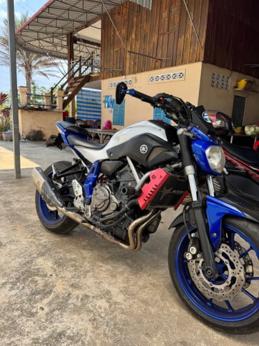 Yamaha mt07