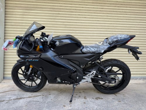 YAMAHA YZ-F15 NEW YEAR 2024 155 FROM JAPAN FOR SALE