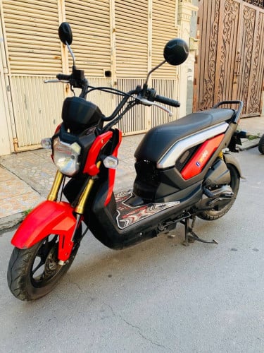 ZOOMER (620$) Japan 2016 110cc