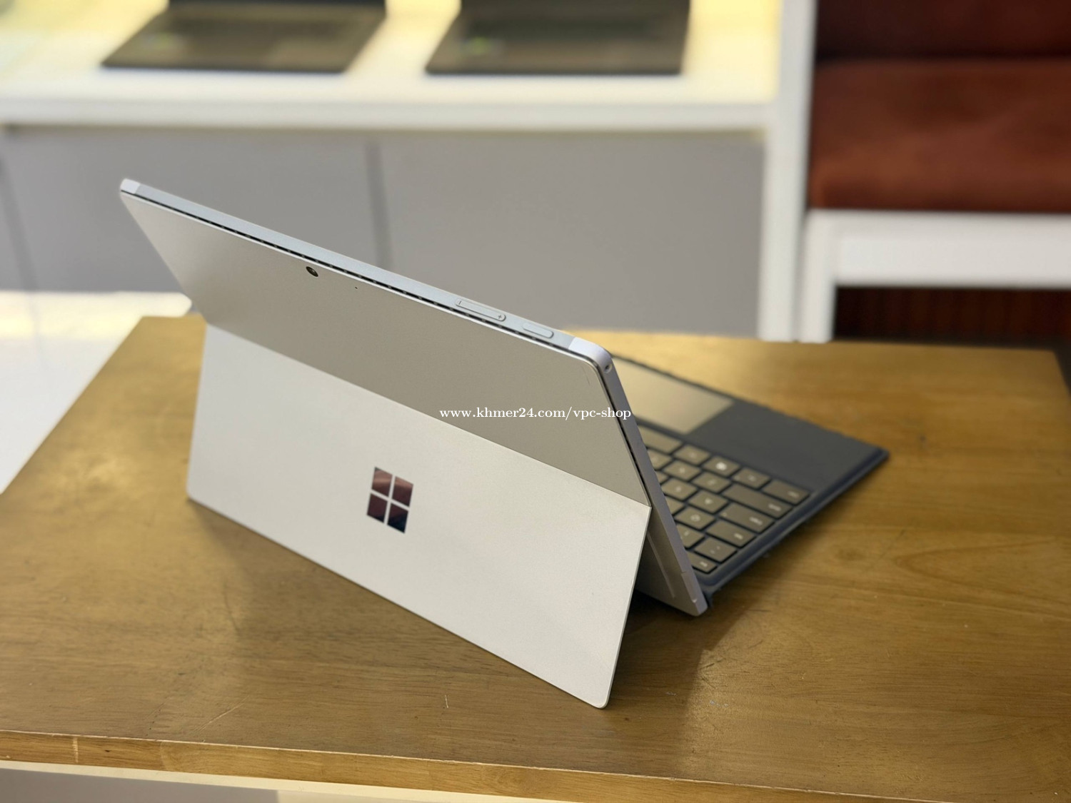 Surface Pro 7 ( 98% )CPU Core i5-10th, RAM 8GB, SSD 128GB, 2K 