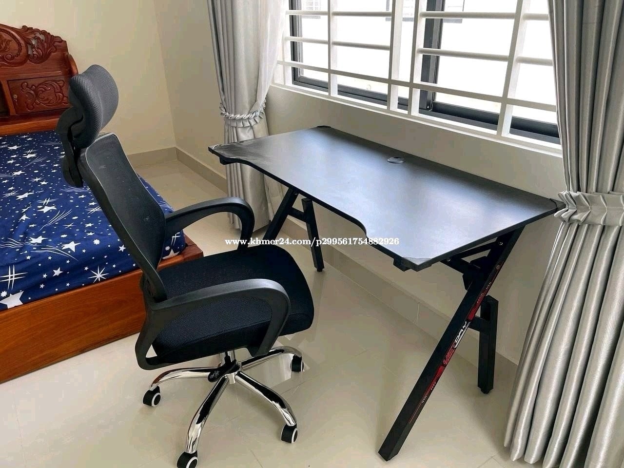 Table and chair office