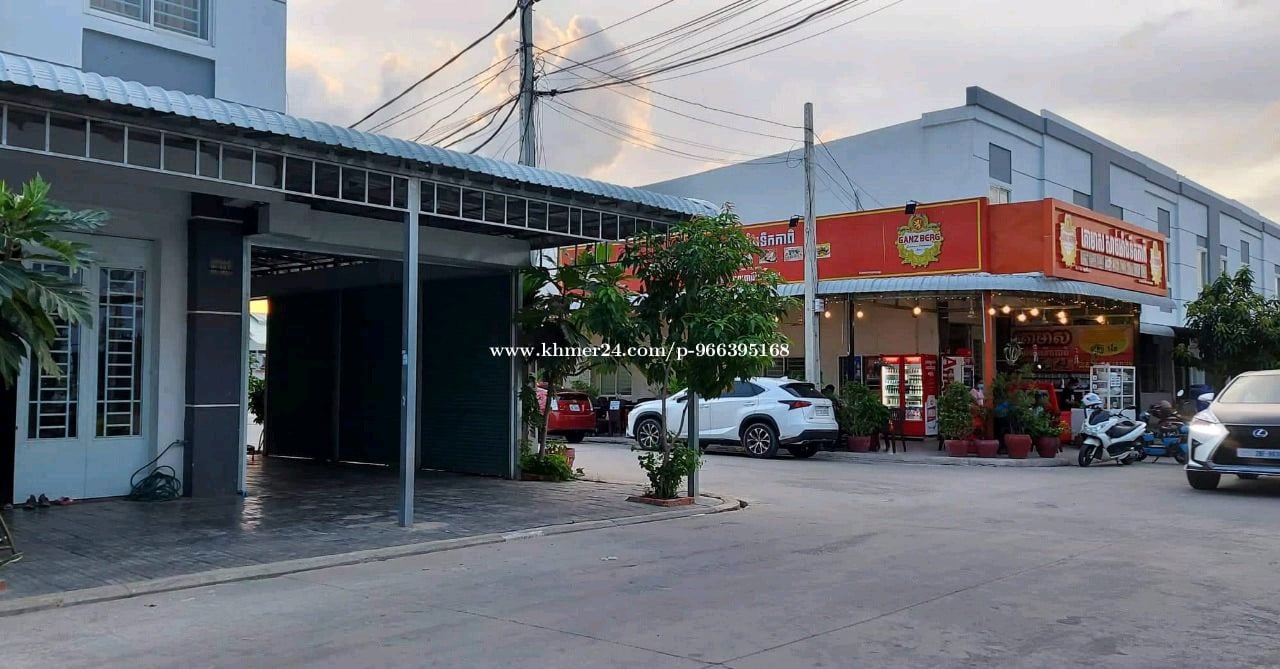 Urgent Corner house for Sale at Chouk Var2