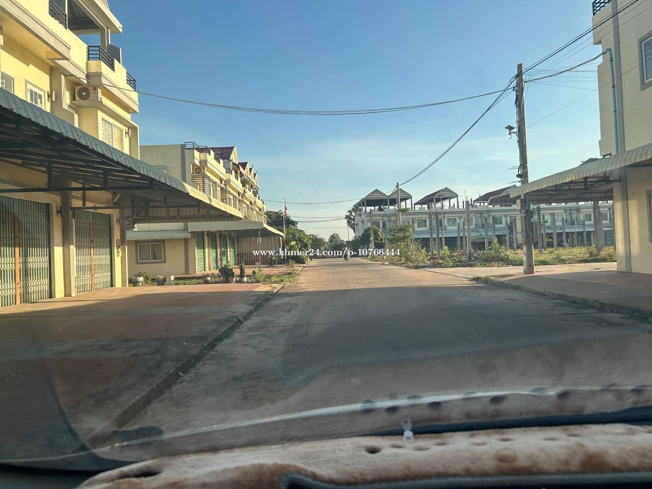 ដីលក់ទីតាំងល្អ ជិតផ្លូវ 130 | តម្លៃក្រោមទីផ្សារ (Under Market Price)
