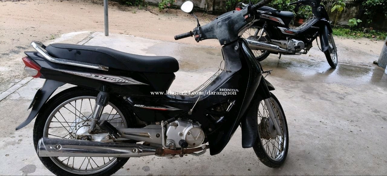 honda dream05មានពន្ធកាតគ្រីត្រឹមត្រូវ ម៉ាស៊ីនតាន់លក់ 550$