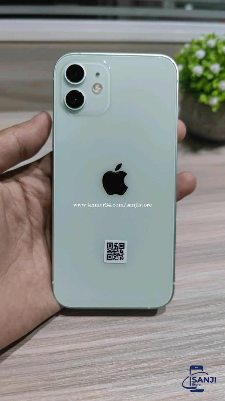 iPhone 12