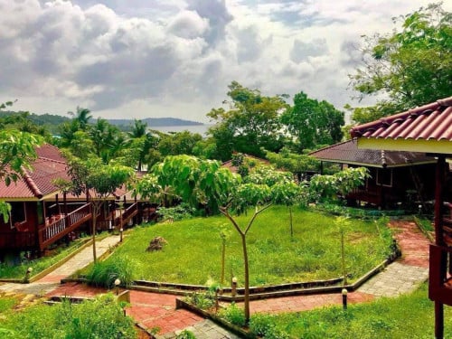 ដីជាប់ឆ្នេរកោះរុងលក់