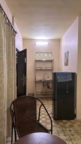 បន្ទប់ជួល