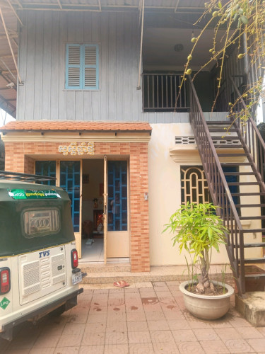 ដីលក់បន្ទាន់
