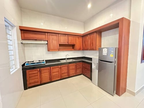 វិឡាភ្លោះសំរាប់លក់បន្ទាន់ ទីតាំងសែនសុខ