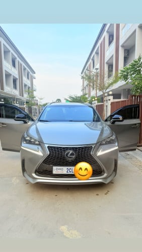 ឡានក្រដាសពន្ធម្ចាស់ដេីម