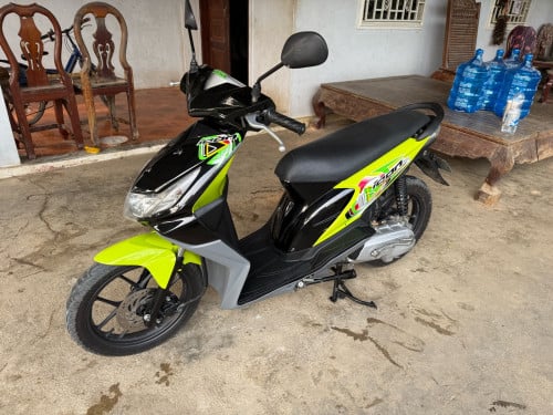 ម៉ូតូលក់