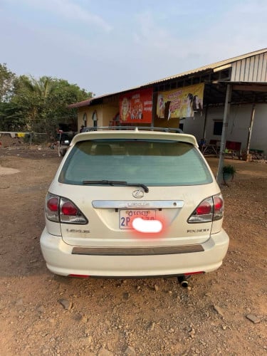ឡានលក់ម្នាស់ជិកផ្តាល់