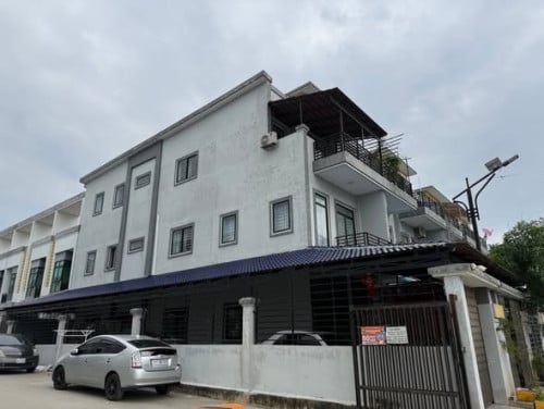 ផ្ទះកែងសម្រាប់ជួល - បុរីរំចេកទួលពង្រ គម្រោងទី6