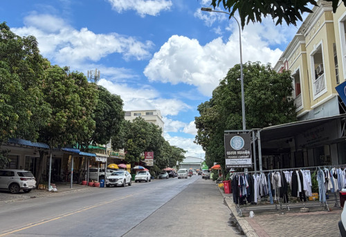 ឱកាសល្អសម្រាប់បើកអាជីវកម្ម ឬស្នាក់នៅ!