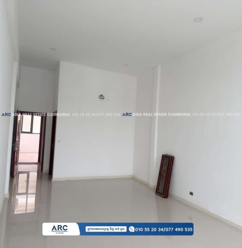 ផ្ទះ​ជួល​នៅ​ជាប់​ផ្សារ​អុីអន​សែនសុខ​