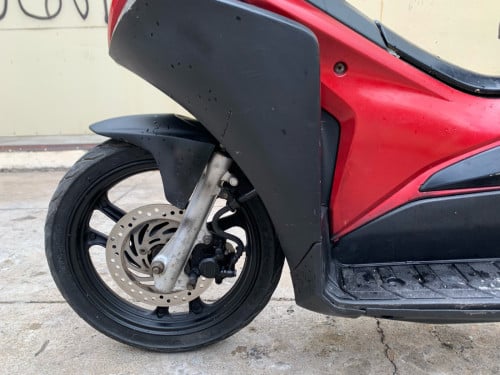 ម៉ូតូលក់​