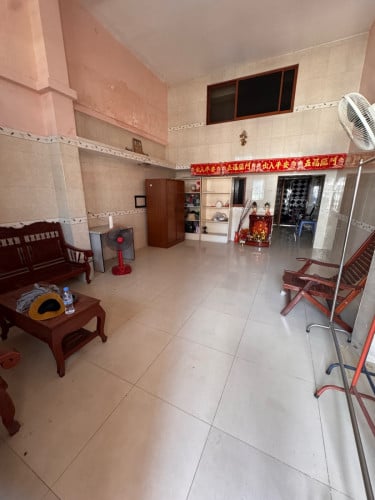 ផ្ទះលក់ជាន់ទី៣
