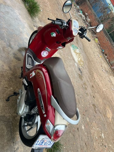 ម៉ូតូលក់ប្រញ៉ាបលុយខ្លាំង