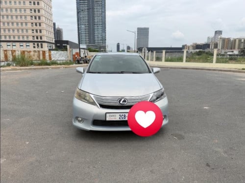 ឡាននៅស្អាតម្ចាស់ជិះផ្ទាល់