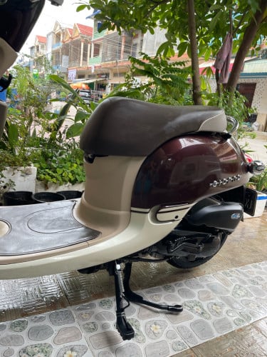 ម៉ូតូជិះផ្ទាល់នៅស្អាតណាស់