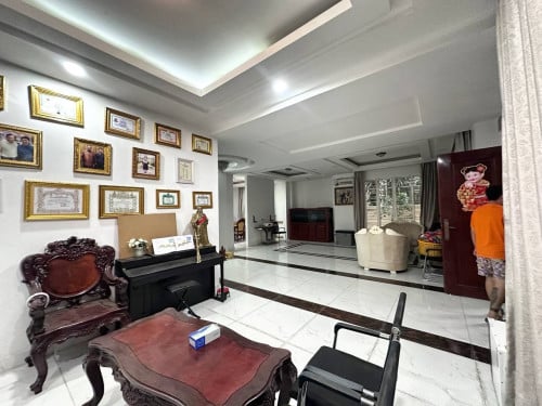 វីឡាប្រណិតលក់នៅអូរបែកក្អម សែនសុខ  | តម្លៃក្រោមទីផ្សារ!
