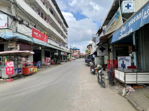 អាគារបន្ទប់ជួលកែងមានចំណូលស្រាប់លក់បន្ទាន់