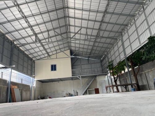 ឃ្លាំងសំរាប់ជួលនៅសែនសុខ
