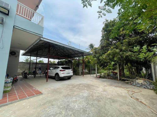 ផ្ទះវីឡាជួល នៅព្រែកឯង