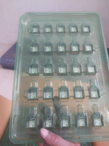 លក់អ៊ិសេនៅថ្មី