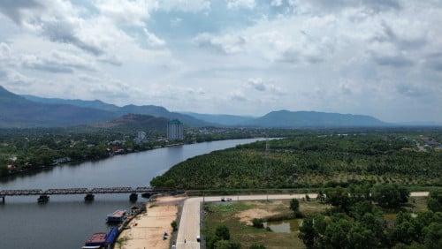 ក្រុងកំពតដីលក់បន្ទាន់ ខ្នាតអាជីវកម្ម💰