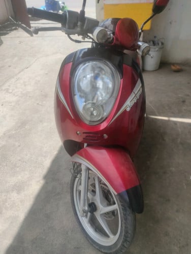 ចង់លក់011 ម៉ាសុីនស្ងាត់លេខភ្នំពេញមានកាតគ្រី