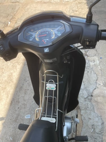 ម៉ូតូលក់ 025 ម្ចាសដើមទីមួយម៉ូតូស្អាតសានុំ