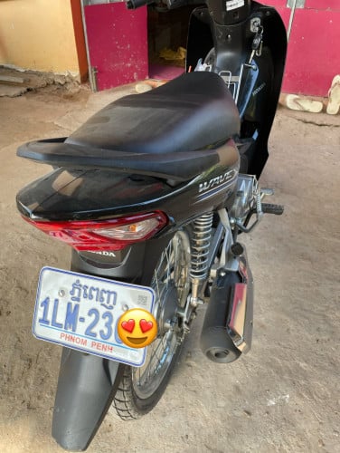 ចង់លក់អាវេ025នៅថ្មីកាលទីញថ្មីអាចមើបានពេលល្ងាច
