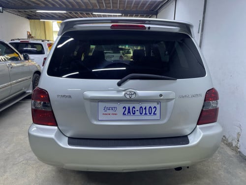 ម្ចាស់ដើមទី1 Highlander 04 ម៉ាសុីន4 ប៉ុង1 លក់ប្រញាប់ ធានាឡានស្អាតអត់បុកអត់ប៉ះ