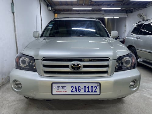 ម្ចាស់ដើមទី1 Highlander 04 ម៉ាសុីន4 ប៉ុង1 លក់ប្រញាប់ ធានាឡានស្អាតអត់បុកអត់ប៉ះ