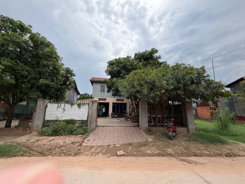 ដីលក់បន្ទាន់ ទំហំ 11m x 35m