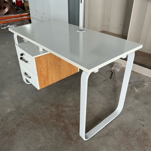 តុបុគ្គលិក ពេញនិយមខ្លាំង 120 x75 x60cm
