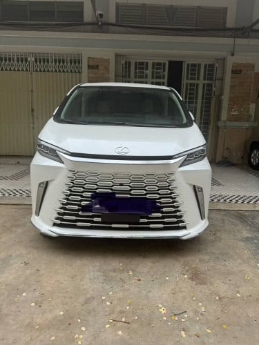 ឡានទិញខ្លាញ់គោស្អាតអត់បុកអត់ប៉ះកុងទ័រមួយម៉ឺន 15.000 គីឡូបើកផ្ទាល់។អត់មានដឹកភ្ញៀវទេ។ថ្មី 99..24 ម៉ឺន