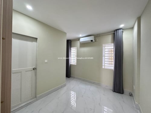 ផ្ទះល្វែងកូនកាត់ផ្សារទួលពង្រ 3ជាន់