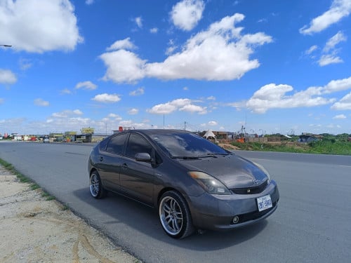 ឡានជួលមួយថ្ងៃ30$