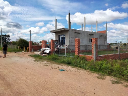 ដីសម្រាប់លក់ 37000$ ចរចារ 10x27