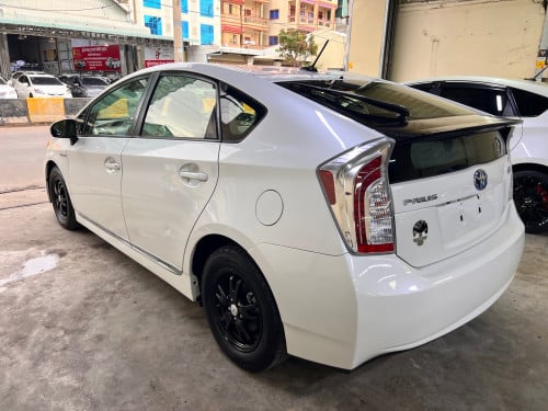 មានលុយ5000-6000$ដកឡានជិះ រលួស់ជាមួយឃ្លាំង និងរំលួសសុទ្ធ100%